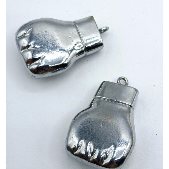 Pair of Silver Tone Boxing Glove Pendants - Picture 4 of 7